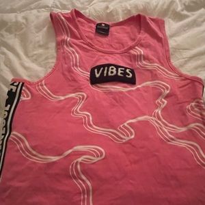 Large “VIBES” and “FINESSE” Cropped tank